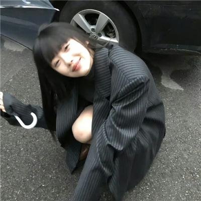 社交平台实拍：天王之女晒豪宅名表，人设崩塌